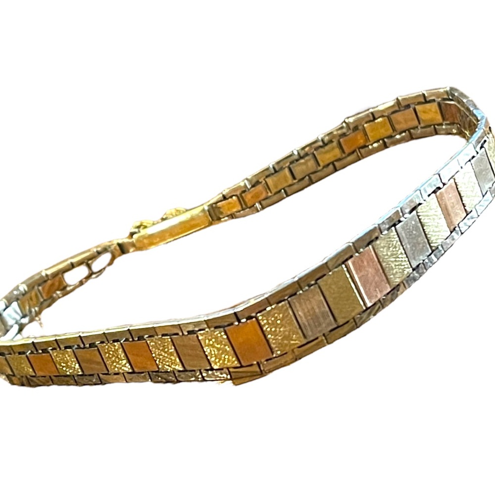 Vintage Thick Heavy 14k Gold Italy Tri color Cleopatra bracelet